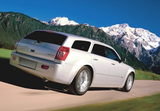Chrysler 300C Touring 5.7 V8 HEMI Automatik (2007-2009) Heck + rechts