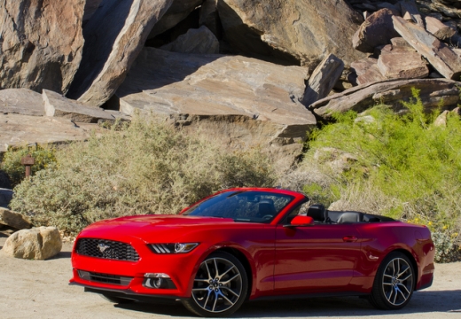 Ford Mustang Cabrio 2.3 Eco Boost (2015-2015) Front + links