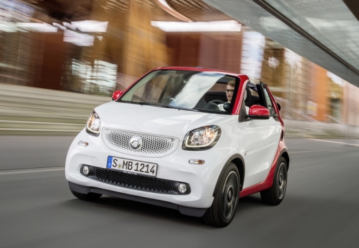 Smart smart fortwo cabrio twinamic (seit 2015) Front + links