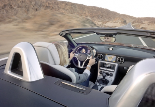 Mercedes-Benz SLK 200 BlueEFFICIENCY (2011-2015) Innenraum