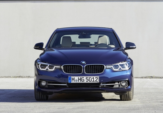BMW 330e (seit 2015) Front