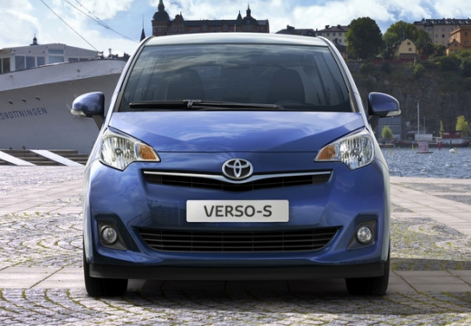 Toyota Verso S 1.33 VVT-i (2011-2014) Front