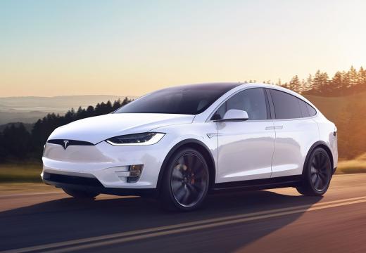 Tesla Tesla Model X 60D Allradantrieb (seit 2016) Front + links