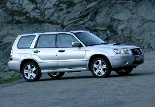 Subaru Forester 2.0X (2005-2007) Front + rechts
