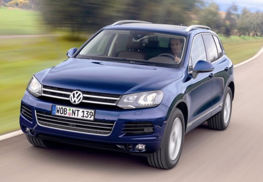 VW Touareg 3.0 Hybrid Automatik (2010-2014) Front + links
