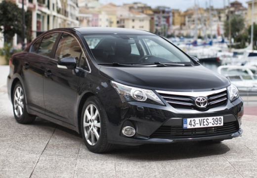 Toyota Avensis 1.6 (2011-2015) Front + rechts