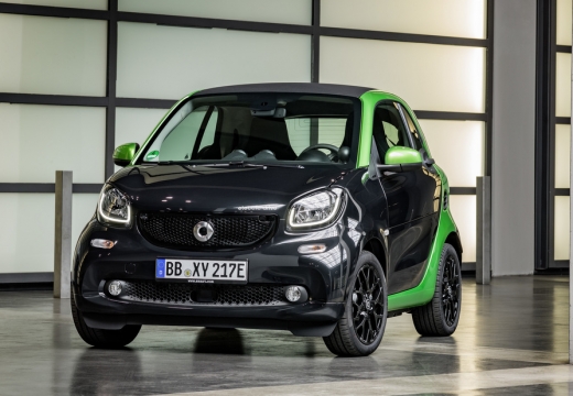 Smart smart fortwo coupe electric drive (seit 2017) Front + links