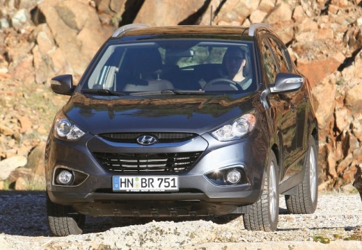 Hyundai ix35 2.0 2WD (2010-2013) Front + links